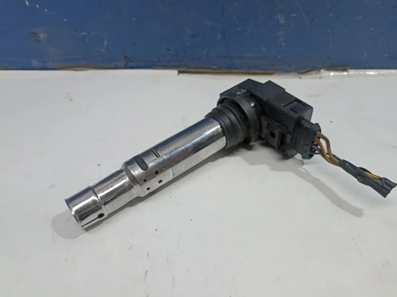 Катушка зажигания Skoda Fabia 2004 0986221023 1.4 BBY