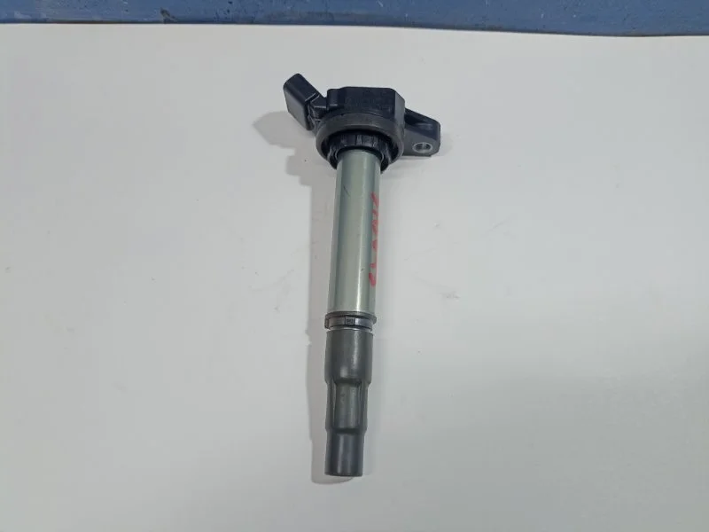 Катушка зажигания Toyota C-HR 2022 9091902258 ZGX10 2.0 3ZRFAE