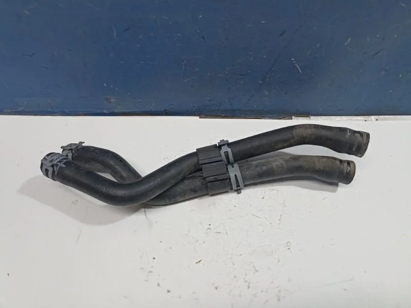 Патрубки печки Skoda Fabia 2011 6R0122157D 5J2 1.2 CBZ