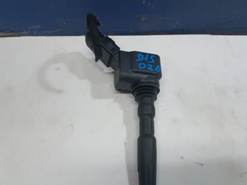 Катушка зажигания Skoda Yeti 2017 04E905110K 1.4 CZD