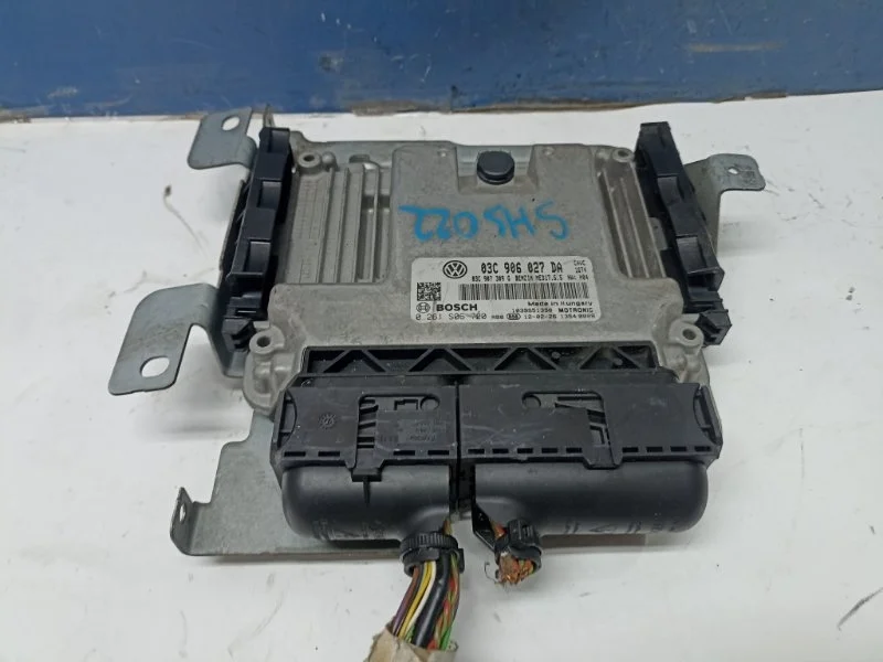 Блок управления ДВС Volkswagen Tiguan 2011 03C906027DA 5N1 1.4 CAV
