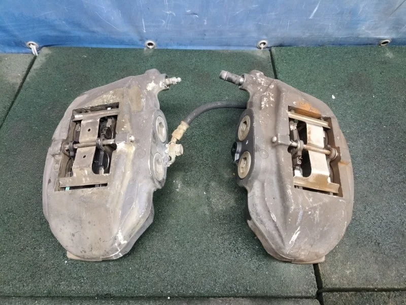 Суппорта тормозные Lexus GS 3 2012 4773022460 GRS190, передняя