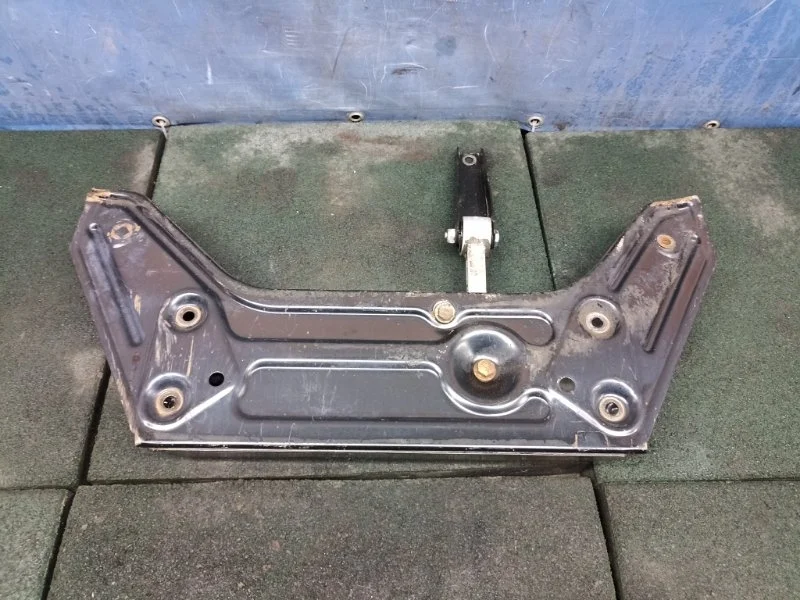 Подрамник Skoda Fabia 2002 6Q0199287K 6Y2 1.4 8V AME