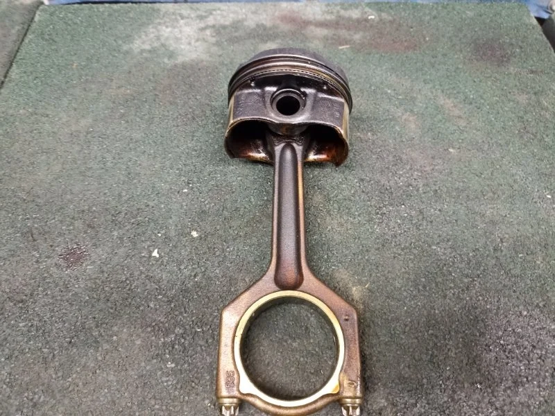 Поршень с шатуном Bmw 5-series 2011 11247624616 F10 N20B20A