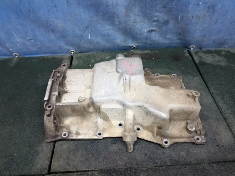 Поддон двигателя Ford Focus 2 2004 - 2011 6M2G6675CA 2.0 БЕНЗИН