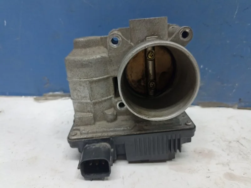 Заслонка дроссельная Nissan Primera 2005 16119AU003 P12 1.6 QG16DE