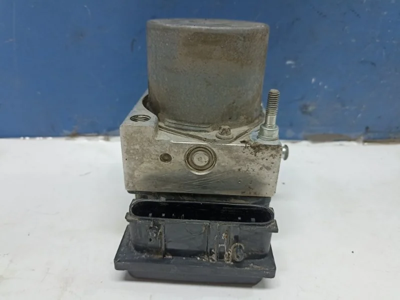 Блок ABS Nissan Primera 2005 47660AV726 P12 1.6 QG16DE