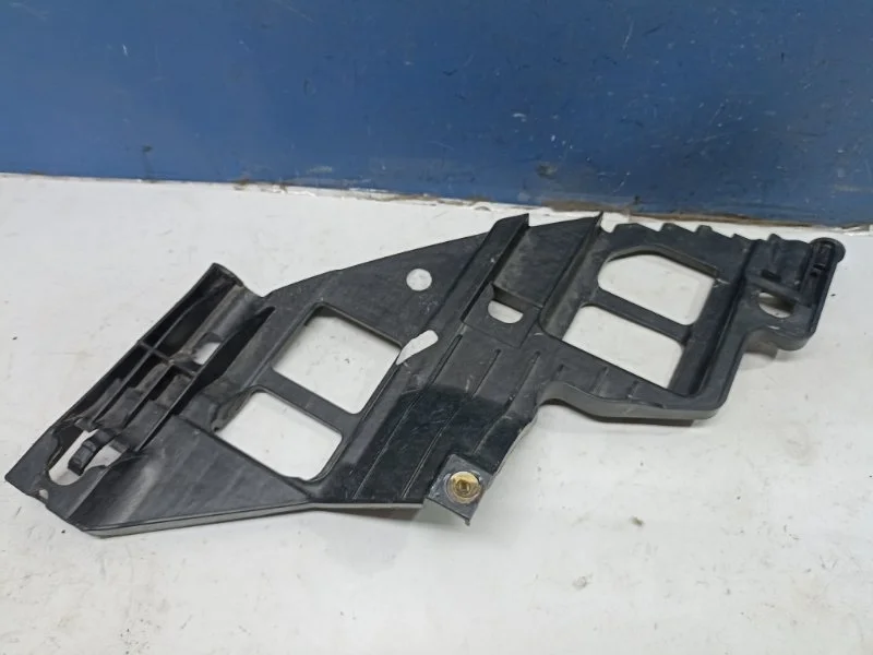 Кронштейн фары Volkswagen Golf 6 2012 5K0807227A 2.0TDI CLC, левый