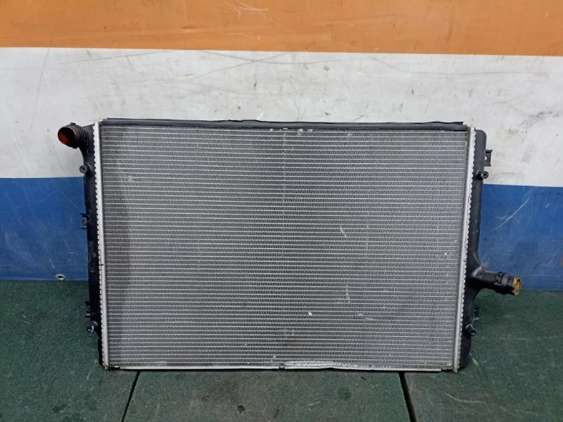 Радиатор основной Volkswagen Golf 6 2012 1K0121251AB 2.0TDI CLC