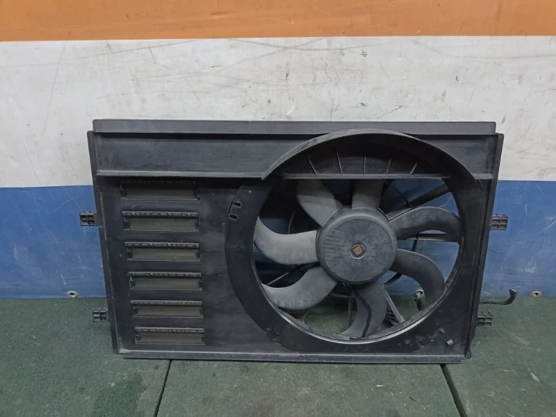 Диффузор вентилятора Volkswagen Polo 2012 6R0121207C ХЭТЧБЕК 1.2 CBZ