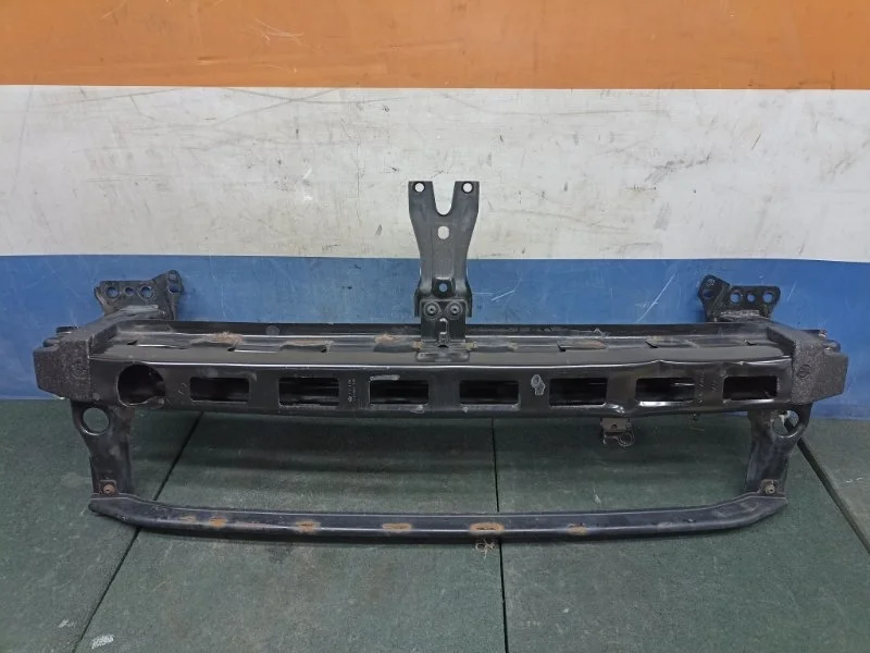 Усилитель бампера Volkswagen Golf 6 2013 5K0807109M 2.0TDI CLC, передний