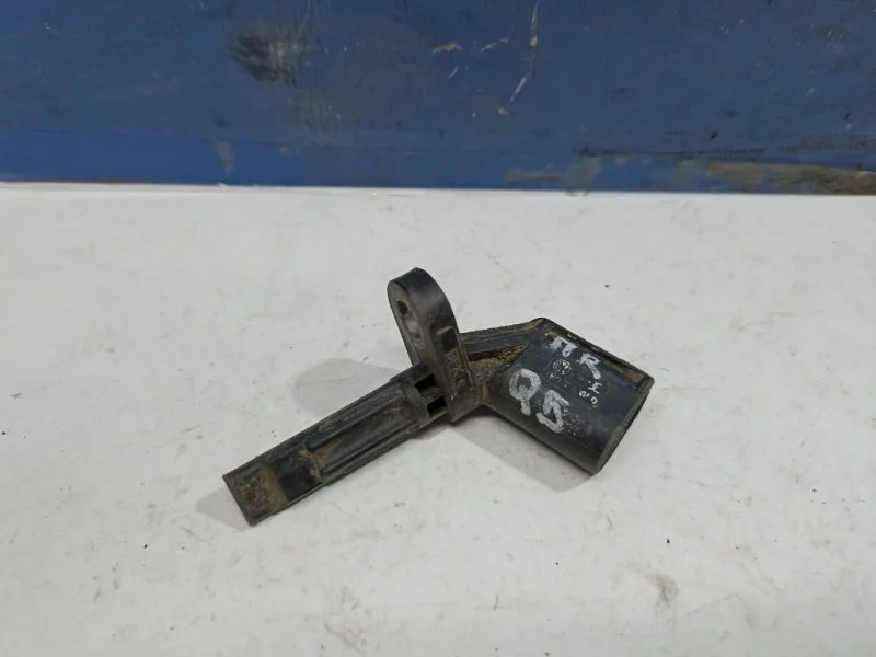 Датчик ABS Audi Q5 2011 4E0927804D 8R, передний правый