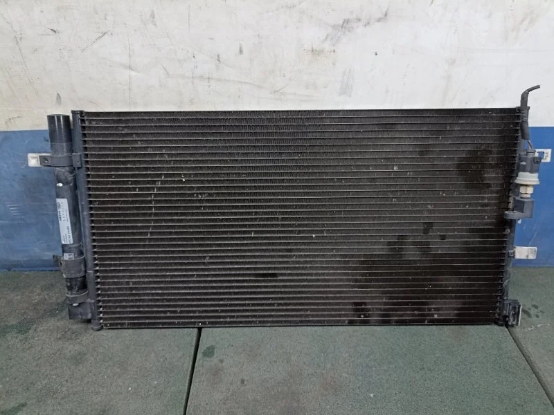 Радиатор кондиционера Audi A4 2012 8T0260401 B8