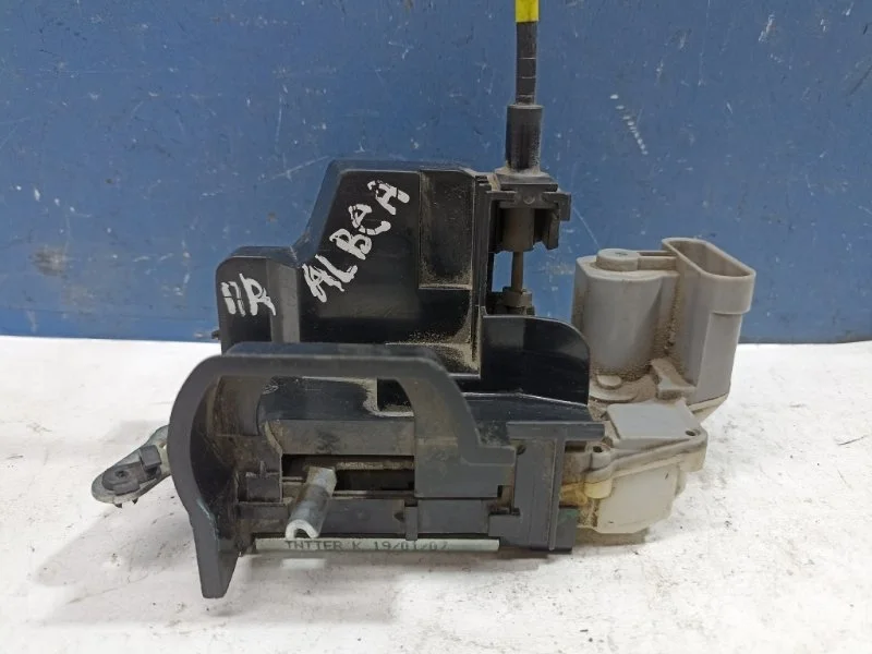 Замок двери Fiat Albea 2009 46847040, передний правый