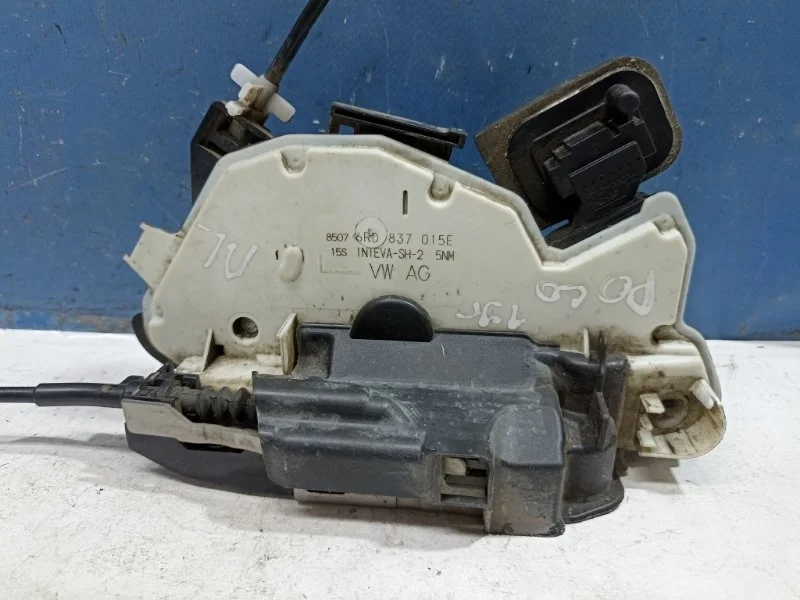 Замок двери Volkswagen Polo 2019 6RD837015E, передний левый
