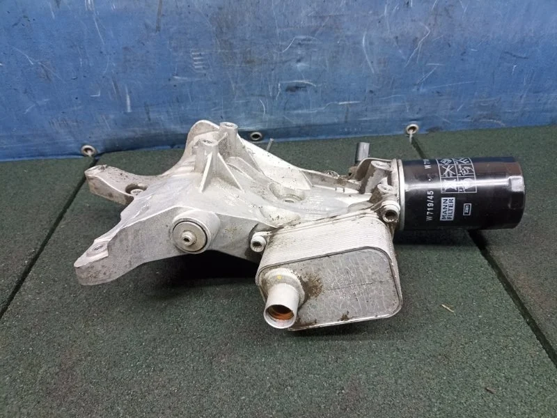 Корпус масляного фильтра Volkswagen Passat CC 2011 06J903143AG 2.0 CAW