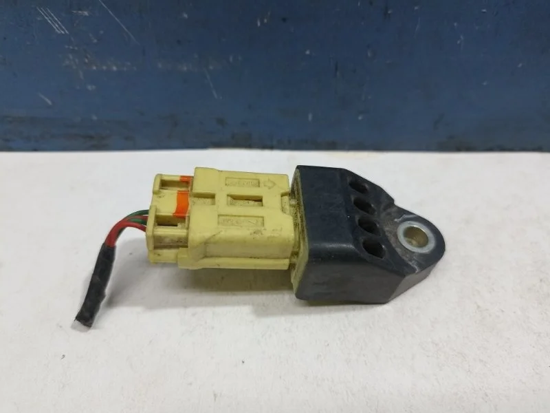 Датчик Airbag Toyota Camry 2007 8983142010 ACV40