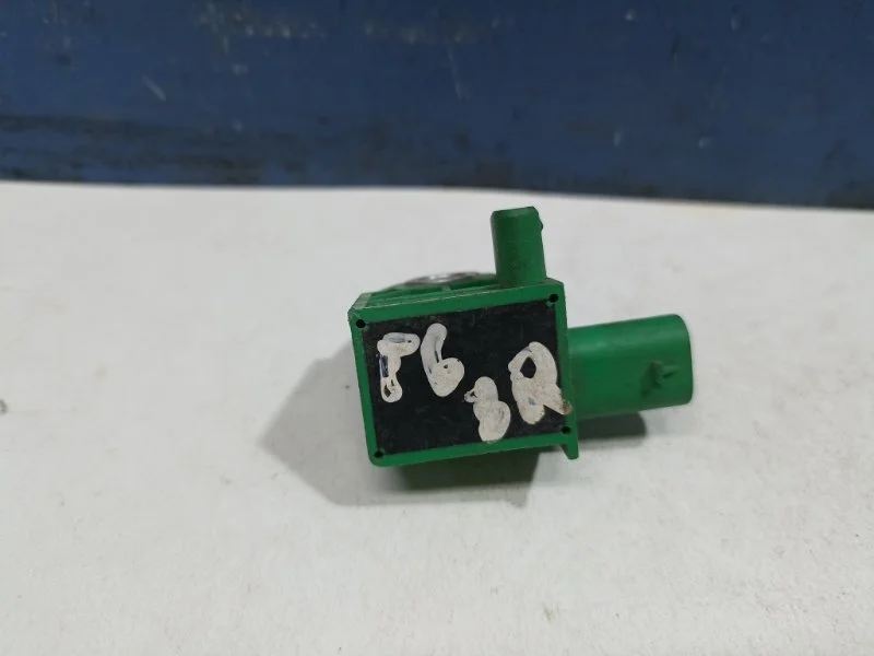 Датчик Airbag Volkswagen Golf 6 2012 5K0959351 1.4 CAXA, задний правый