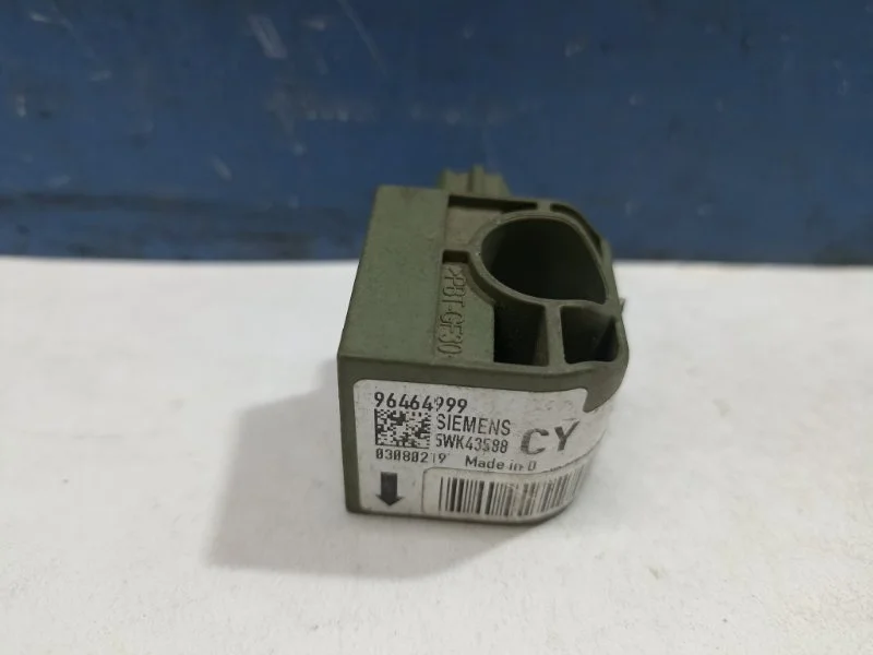 Датчик Airbag Chevrolet Lacetti 2012 96464999 J200
