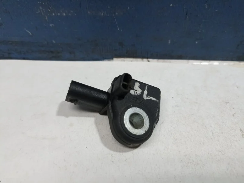 Датчик Airbag Skoda Octavia A7 2013 3Q0959351 A7, задний левый