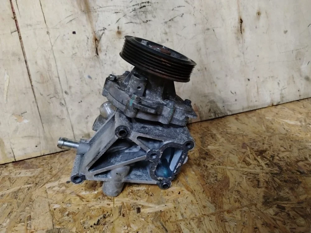 Насос водяной Mitsubishi L200 2019 1300A140 SUV (4N15) UBT2985