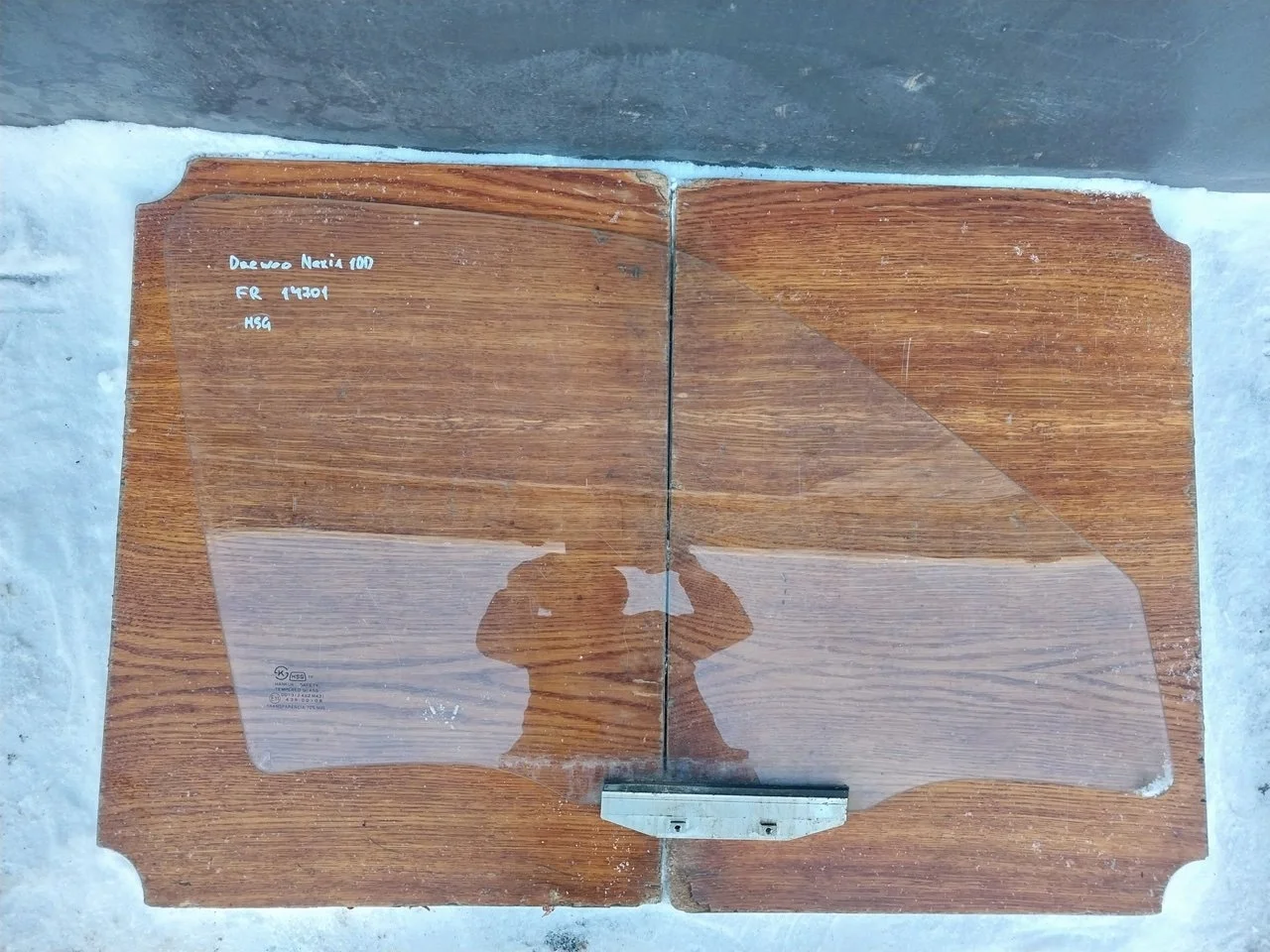 Стекло двери Daewoo Nexia 1998 90186480 N100 G15MF, переднее правое