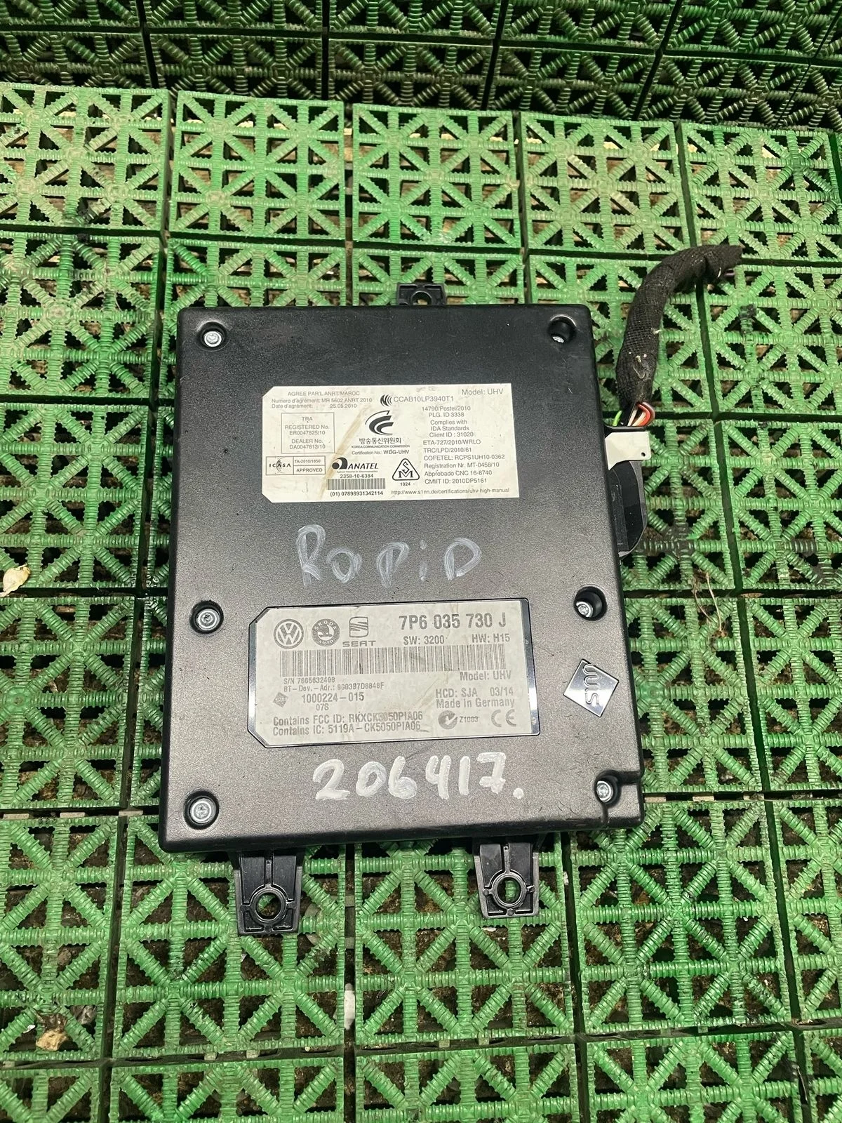 Блок управления телефона и антены  SKODA RAPID 2013- BLUETOOTH б/у RAPID(2013-