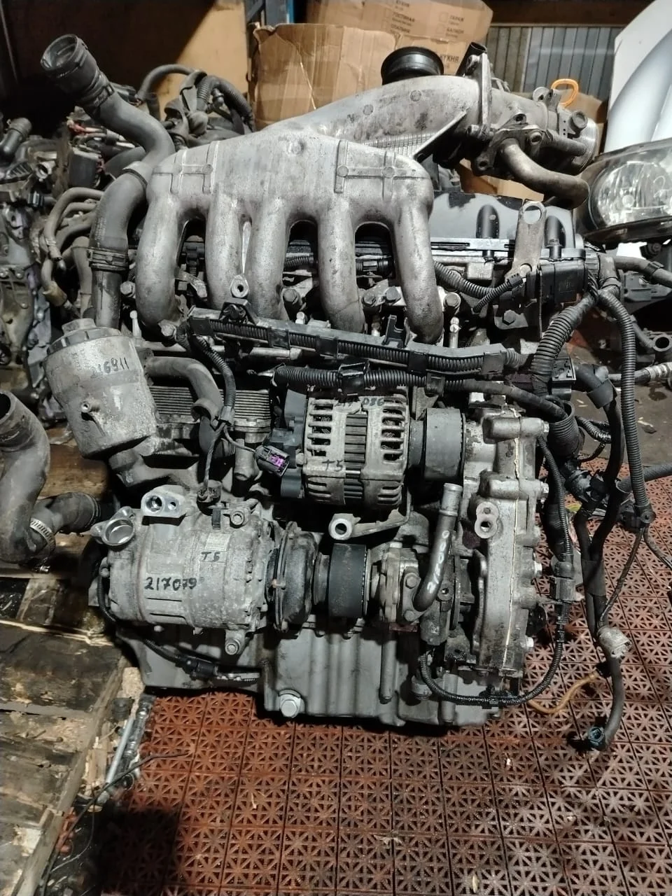 Генератор VOLKSWAGEN TOUAREG, TRANSPORTER T5 2,5 150A 2004- б/у TRANSPORTER T5(2003-2015);TOUAREG(2003-2010)