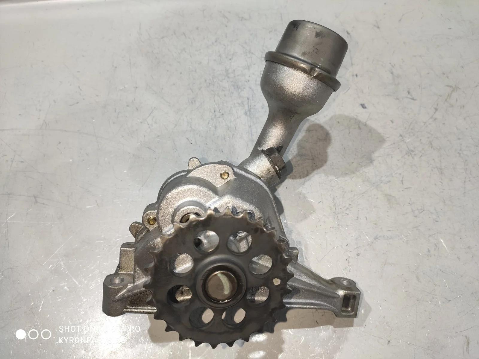 Насос масляный SsangYong Kyron 2007 D100