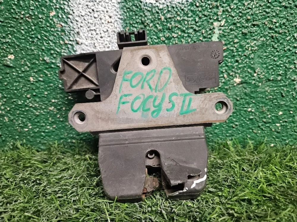 Замок багажника на Ford Focus 2 рест