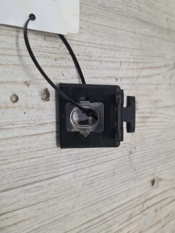 Кронштейн крепления фары Audi Q7 2015-2020 4M