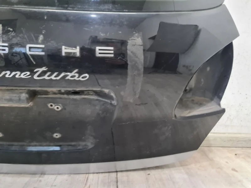 Крышка багажника Porsche Cayenne V8 2011 958 (92A)