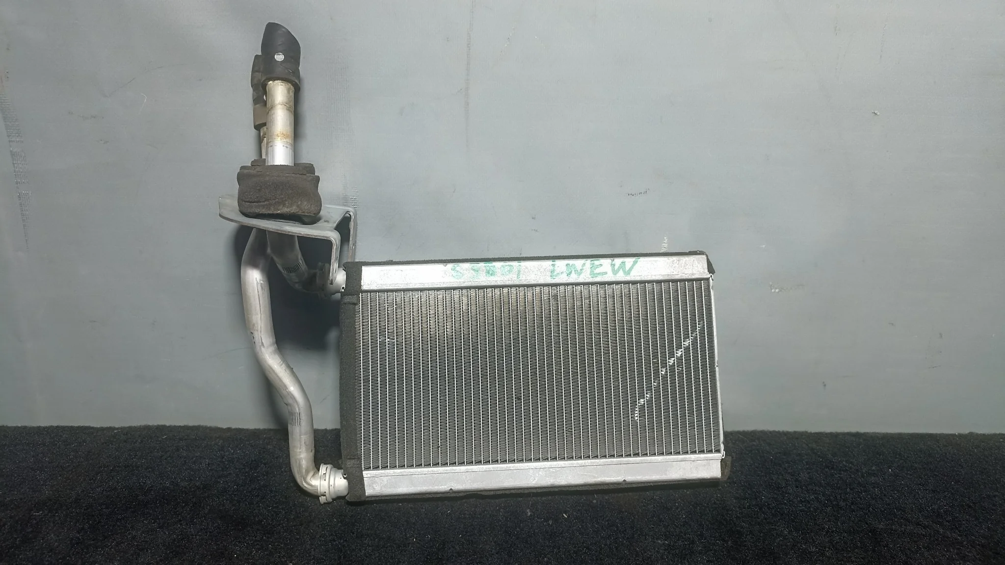 РАДИАТОР ПЕЧКИ MAZDA L08161A10