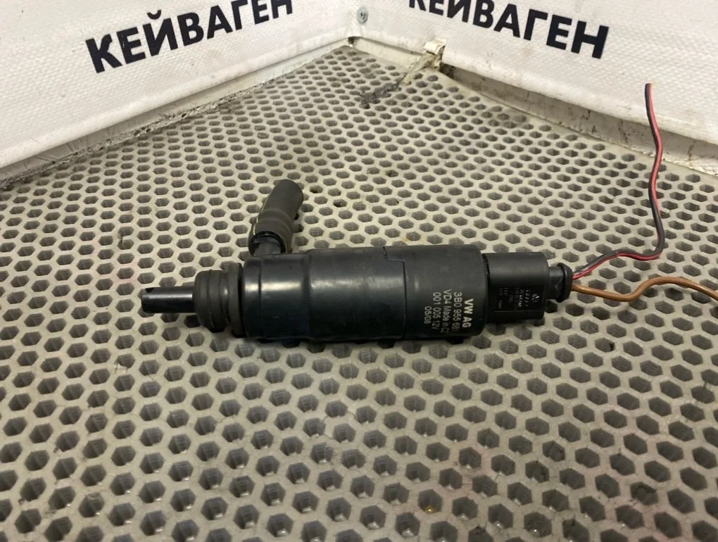 Насос омывателя Porsche Cayenne 2011 958