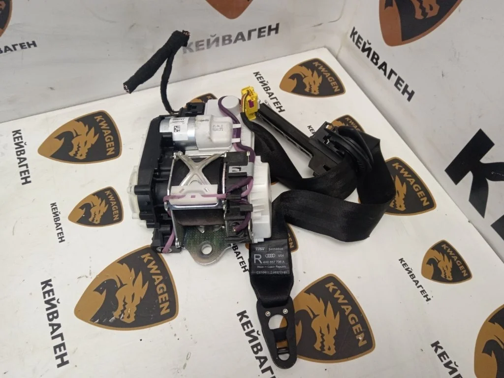 Ремень безопасности Audi A8 2011 D4