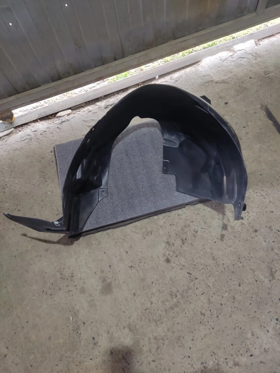 Локер Citroen C4 2014 9803706980, задний правый