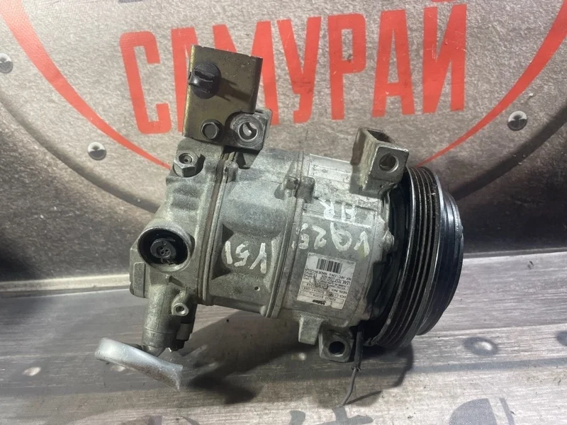 Компрессор кондиционера Nissan Skyline V36