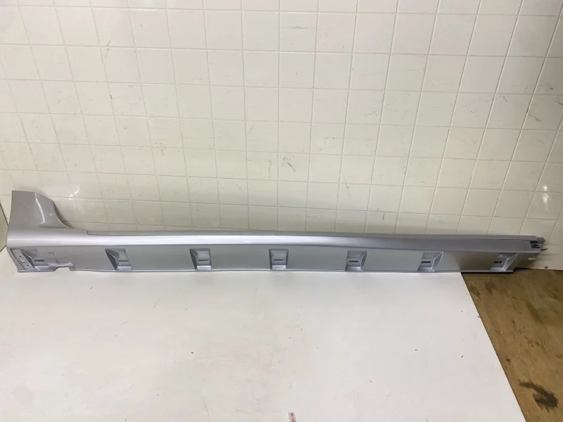 Порог NISSAN TERRANO 2010 2011 2012 2013 2014 2015 2016 2017 2018 2019 2020 2021 2022 768506677R D10, правый