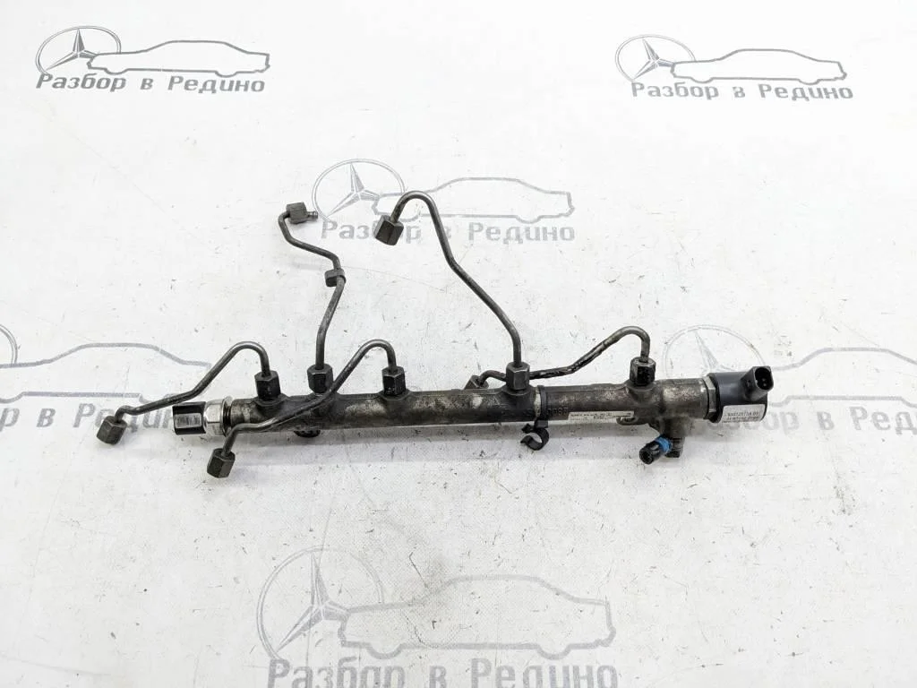 Рампа топливная Mercedes-Benz