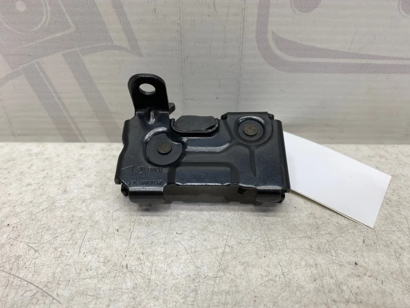 Замок капота Mercedes-benz CLS 2011 C218