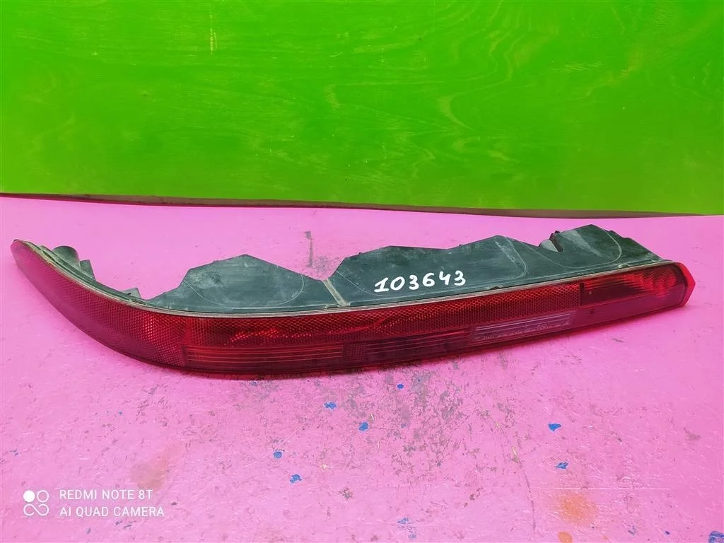 Фонарь левый в бампер габарит Audi Q7 4M0945095