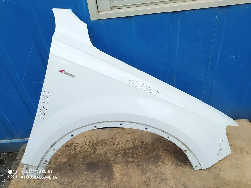Крыло переднее правое Audi Q7 2015-2025 4M0821106D
