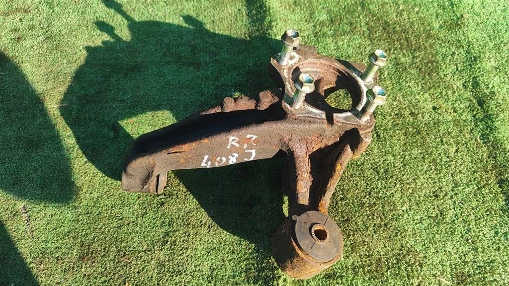 Б.у. цапфа TOYOTA CAMRY V40 ACV40 TOYOTA CAMRY V40 ACV40