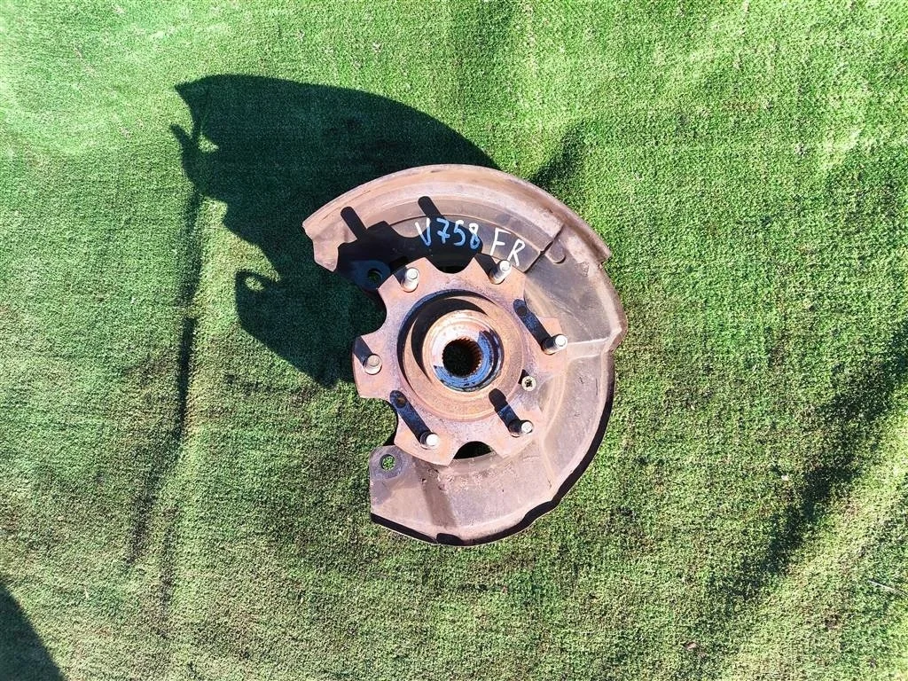 Б.у. кулак поворотный MITSUBISHI PAJERO V75W MITSUBISHI PAJERO V75W