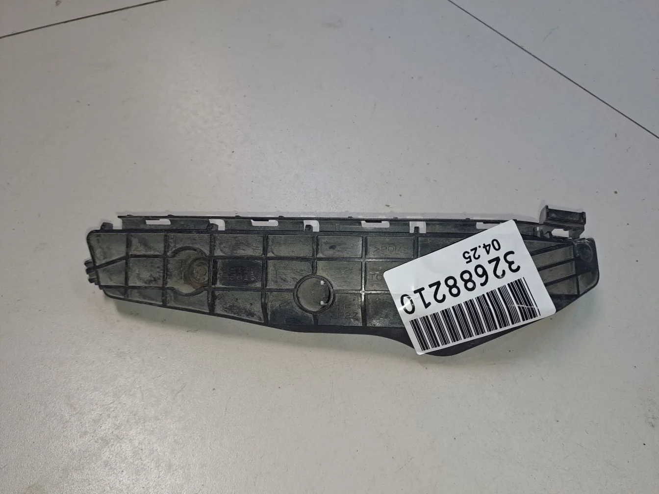 Кронштейн бампера переднего правый для Toyota Land Cruiser Prado 150 2009-