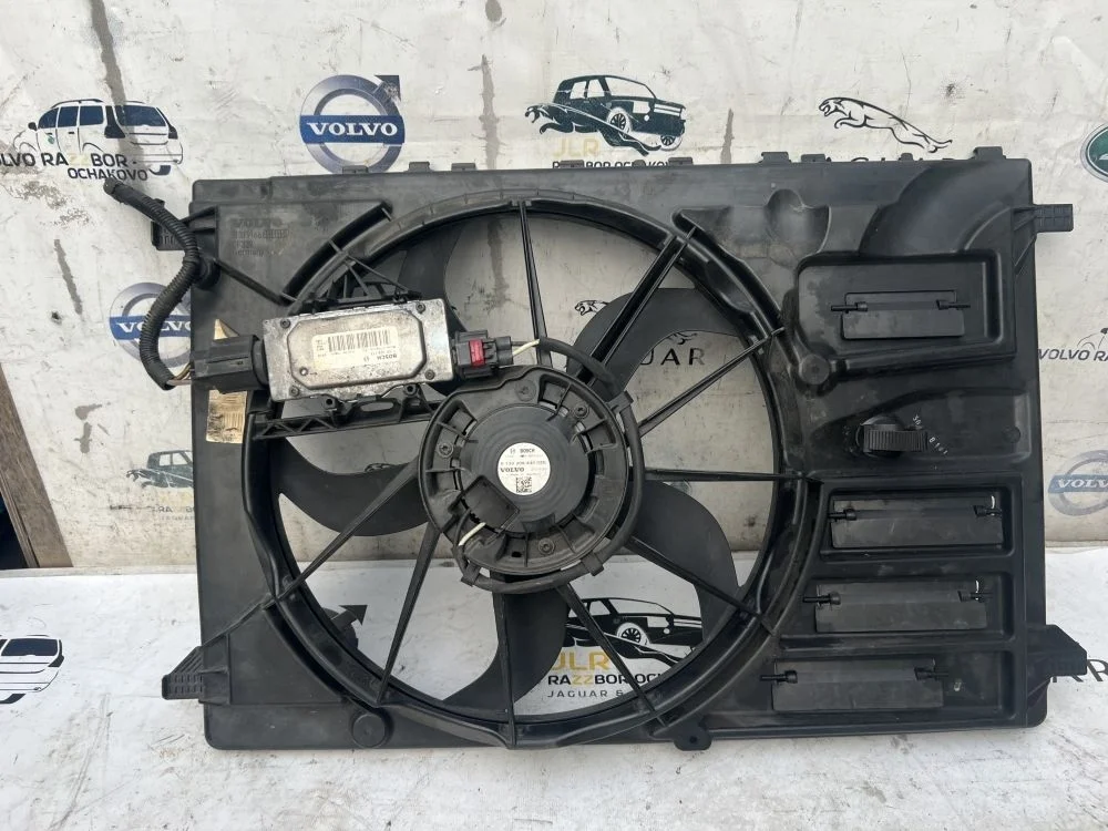 Вентилятор двигателя  Volvo v40 2012-2016 B5204T V40 II (2012—2016)