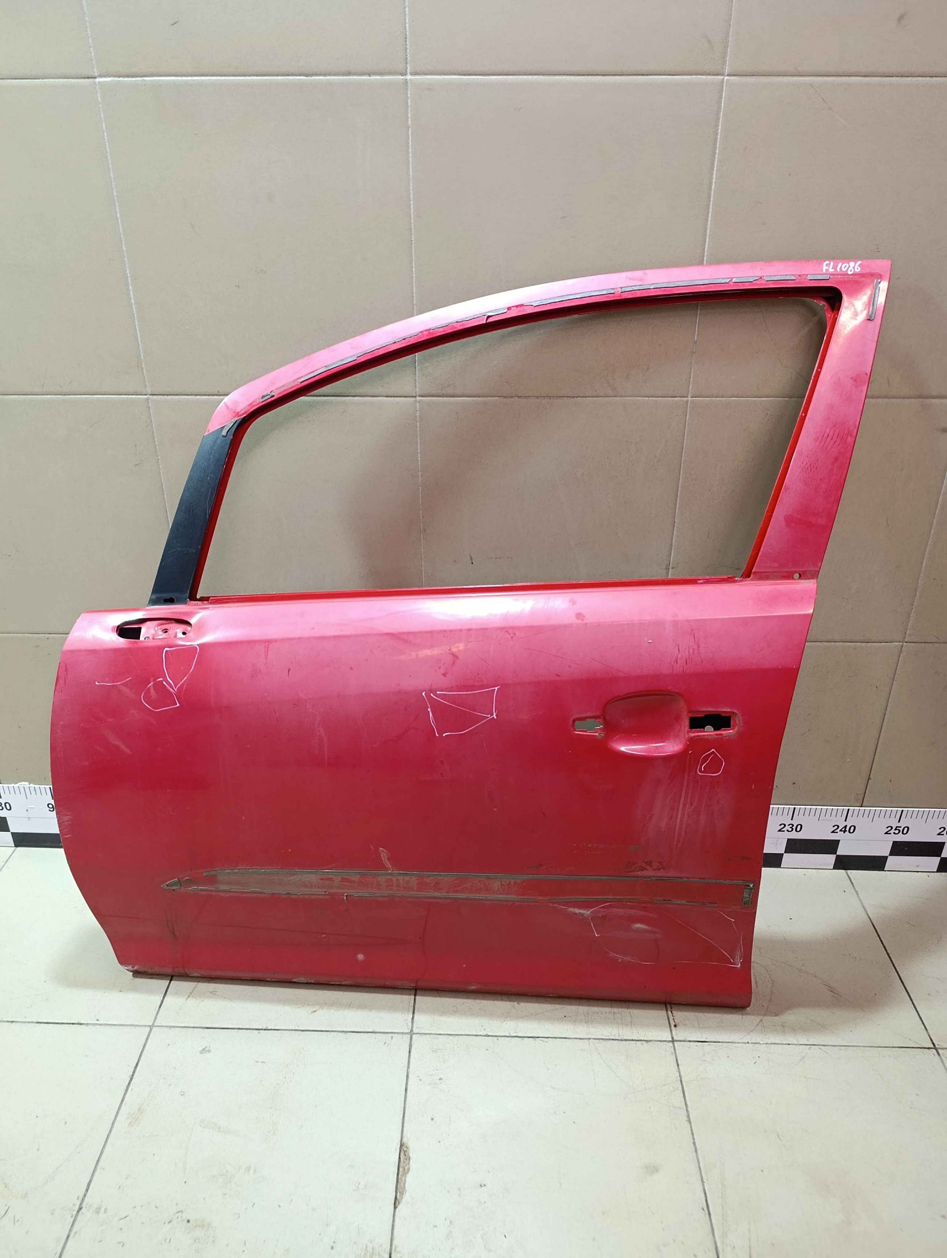 Дверь передняя левая Corsa D 2006-2015