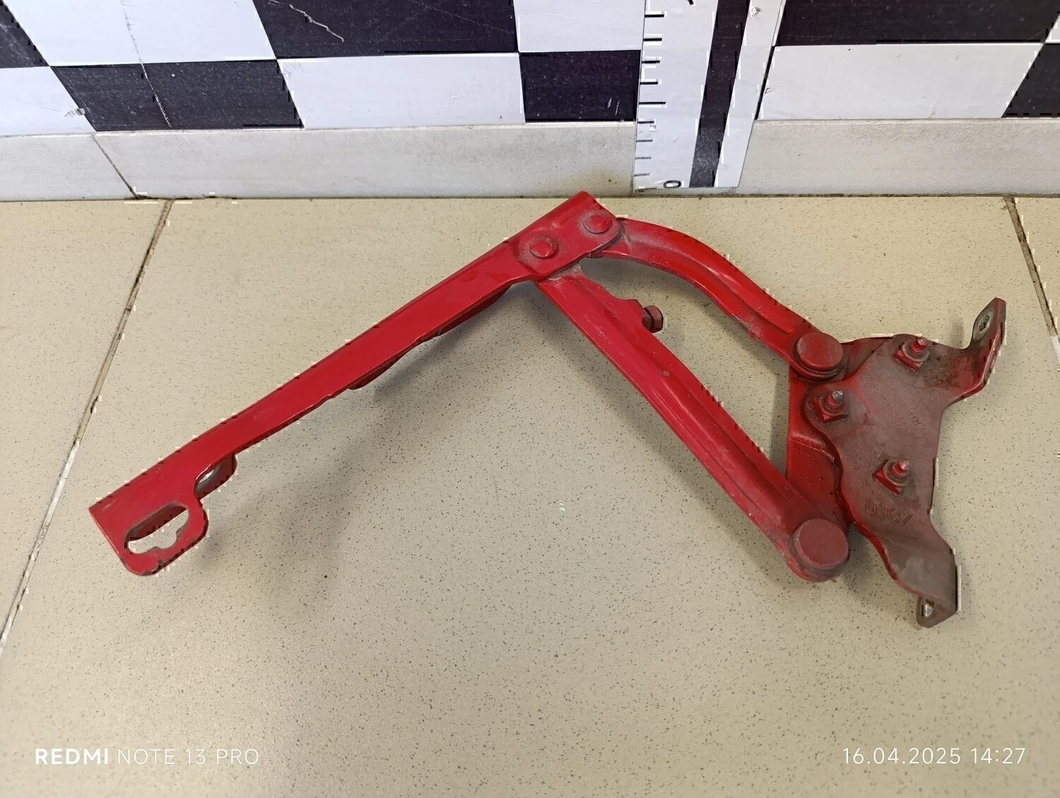 Петля капота левая Corsa D 2006-2015