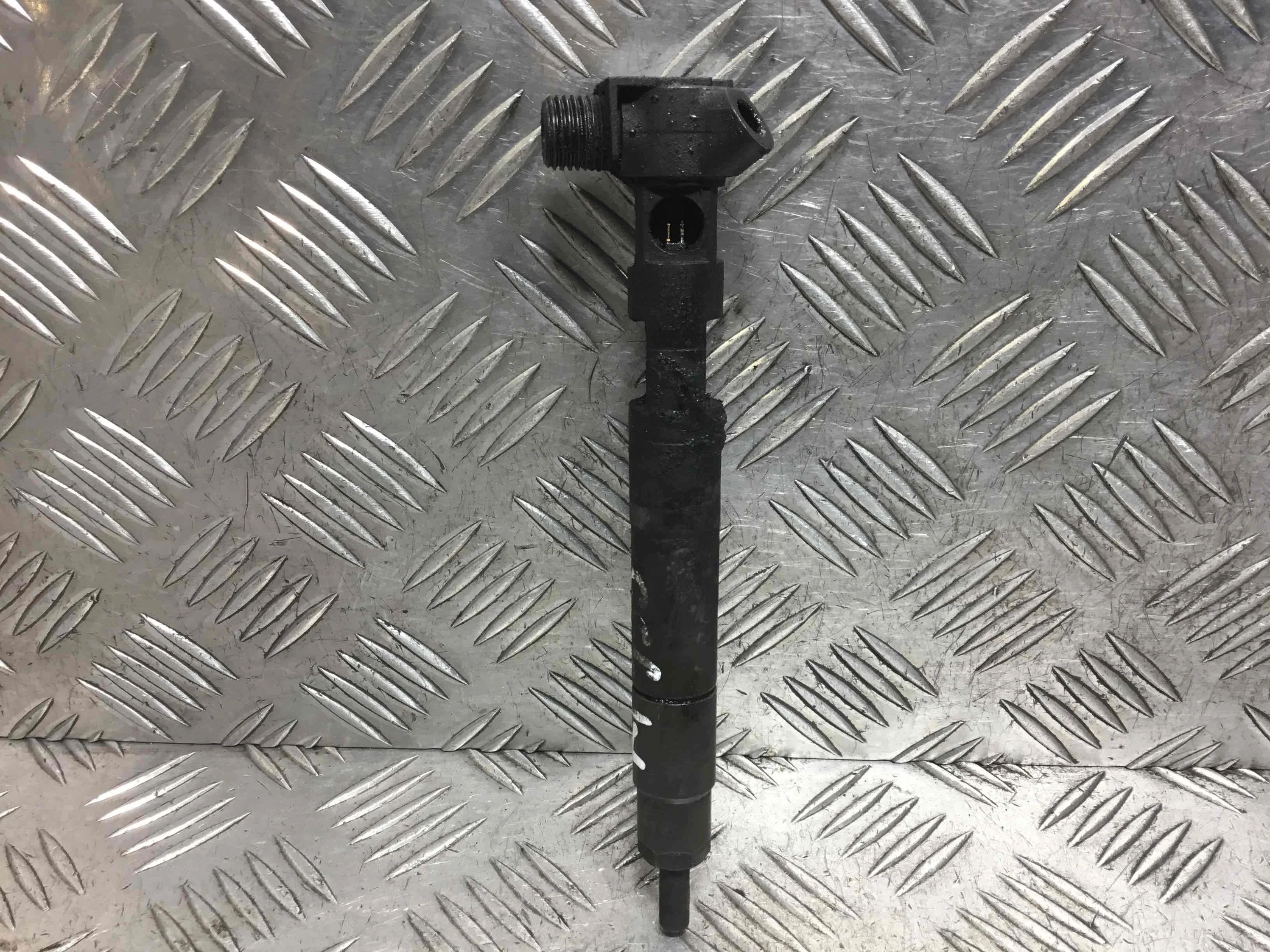 Форсунка Mercedes Sprinter Sprinter II (w906) 2006 - 2017 дизель 2.2 CDI Механика Микроавтобус