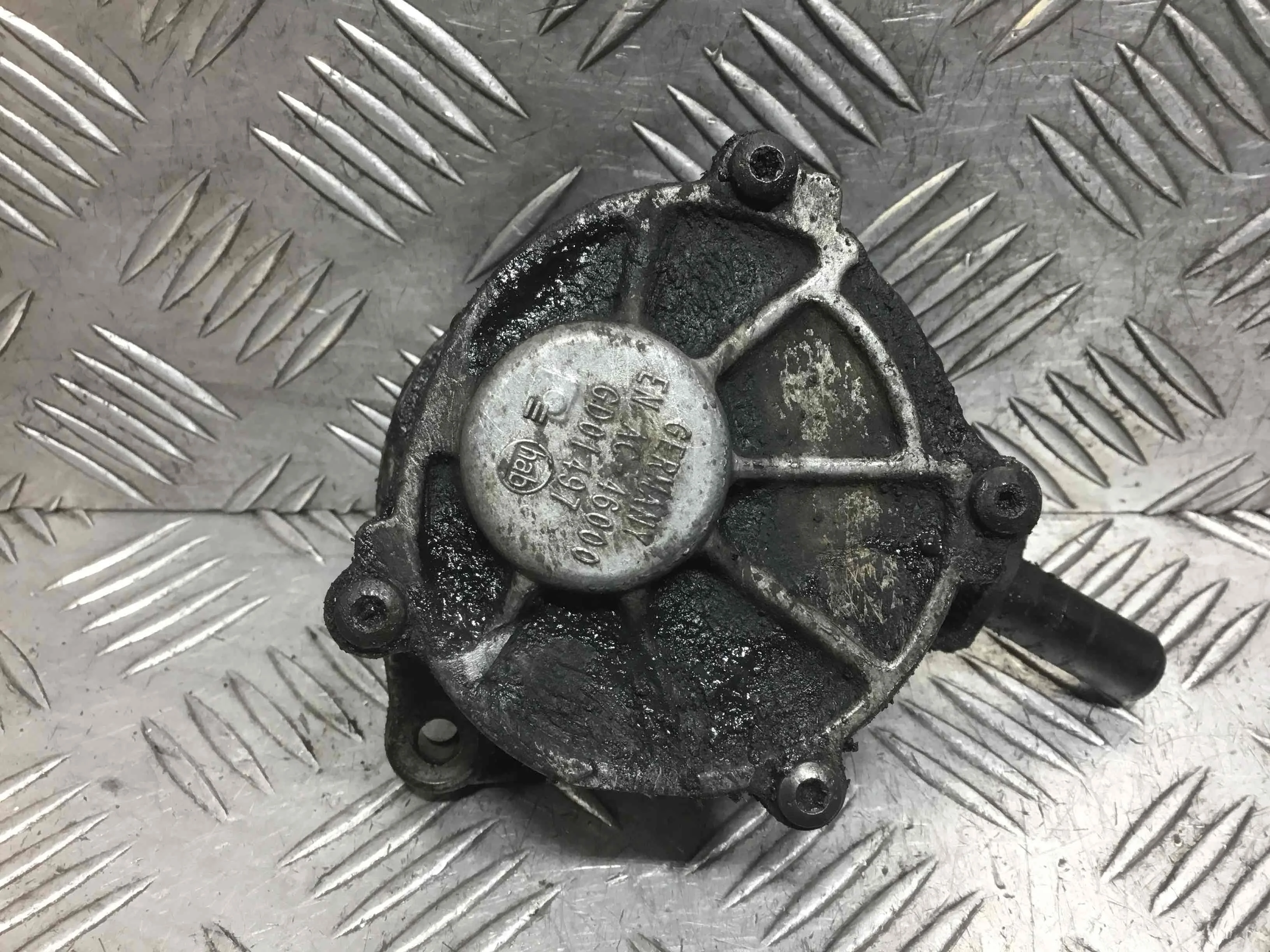 Насос вакуумный Mercedes Sprinter Sprinter II (w906) 2006 - 2017 дизель 2.2 CDI Механика Микроавтобус